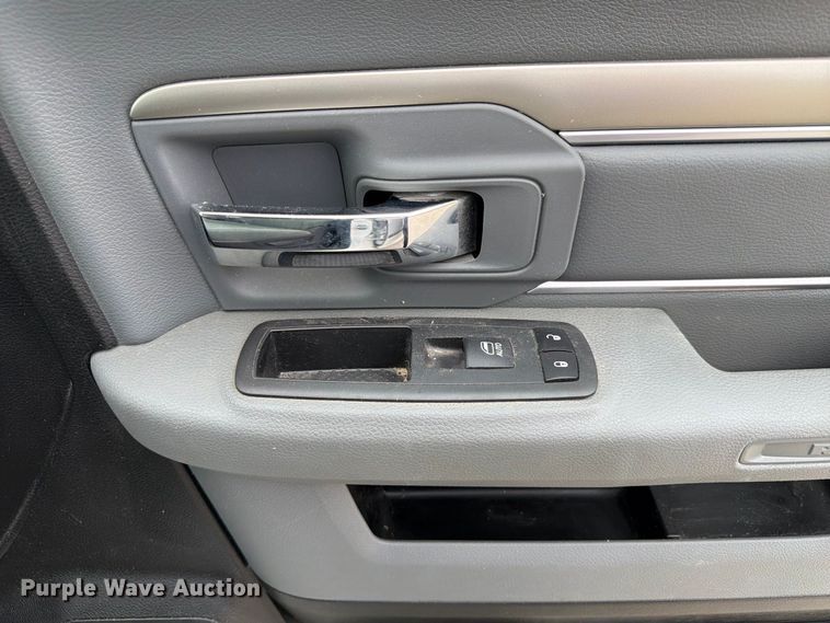 image for item FP3118 2019 RAM 1500 Crew Cab pickup truck