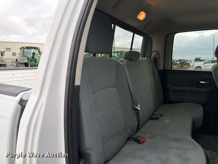 image for item FP3118 2019 RAM 1500 Crew Cab pickup truck