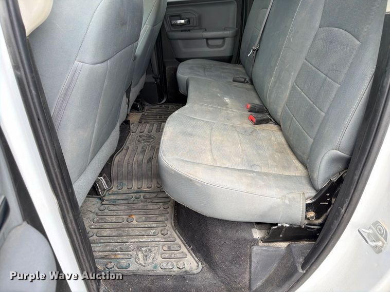 image for item FP3118 2019 RAM 1500 Crew Cab pickup truck