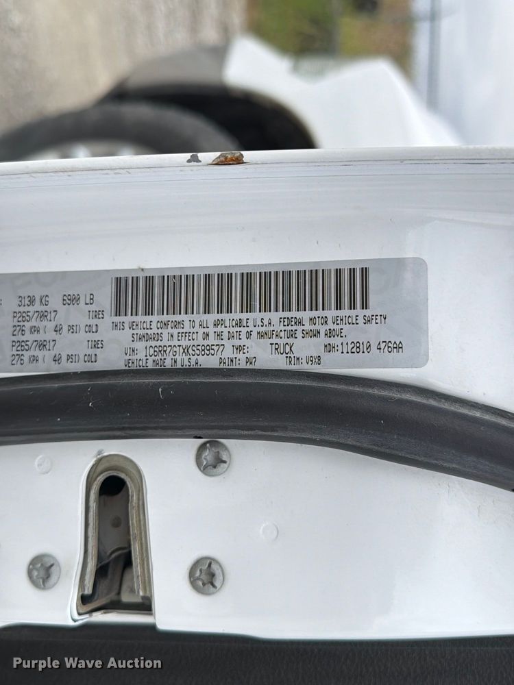 image for item FP3118 2019 RAM 1500 Crew Cab pickup truck