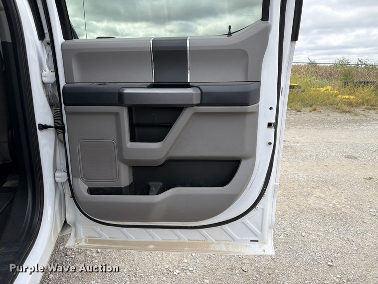 image for item FP3120 2019 Ford F150 Crew Cab pickup truck