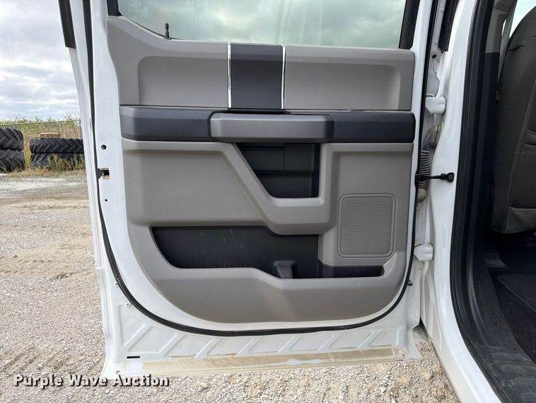image for item FP3120 2019 Ford F150 Crew Cab pickup truck