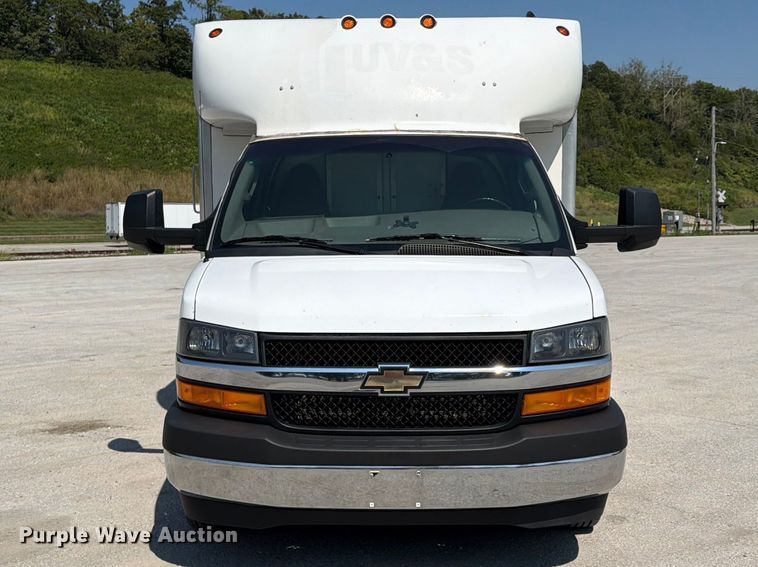 image for item FP4060 2018 Chevrolet Express 3500 delivery van