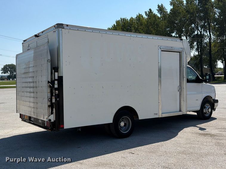 image for item FP4060 2018 Chevrolet Express 3500 delivery van