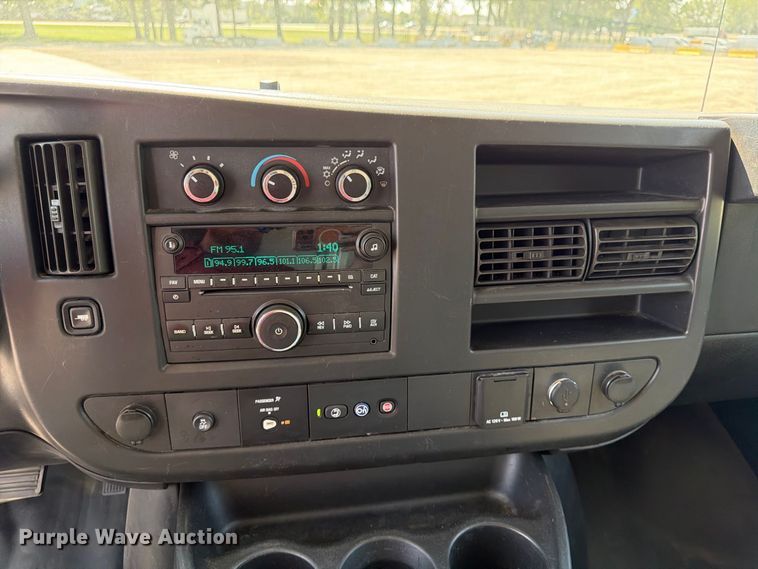 image for item FP4060 2018 Chevrolet Express 3500 delivery van