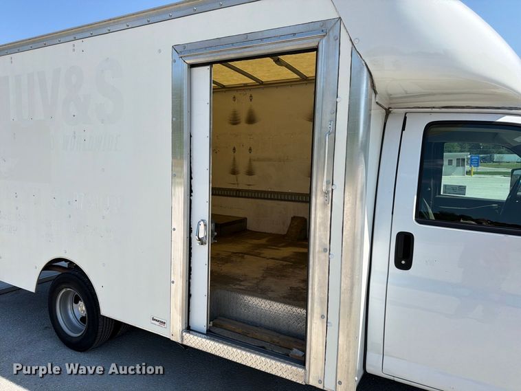image for item FP4060 2018 Chevrolet Express 3500 delivery van