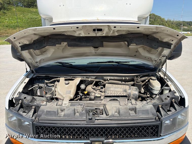 image for item FP4060 2018 Chevrolet Express 3500 delivery van