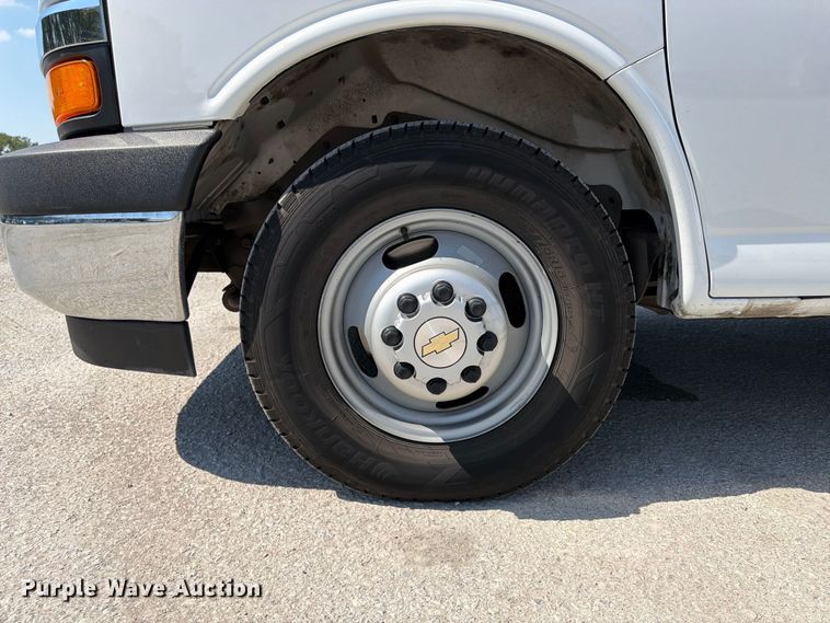image for item FP4060 2018 Chevrolet Express 3500 delivery van