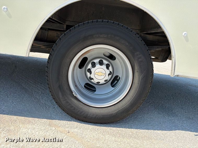 image for item FP4060 2018 Chevrolet Express 3500 delivery van