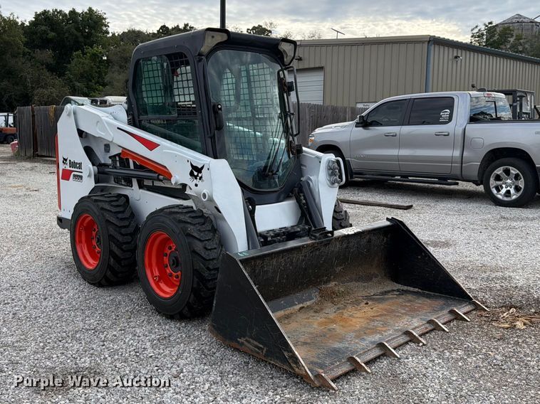 image for item FP4061 2018 Bobcat S550 skid steer loader