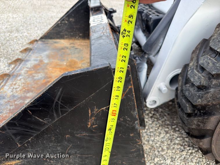 image for item FP4061 2018 Bobcat S550 skid steer loader