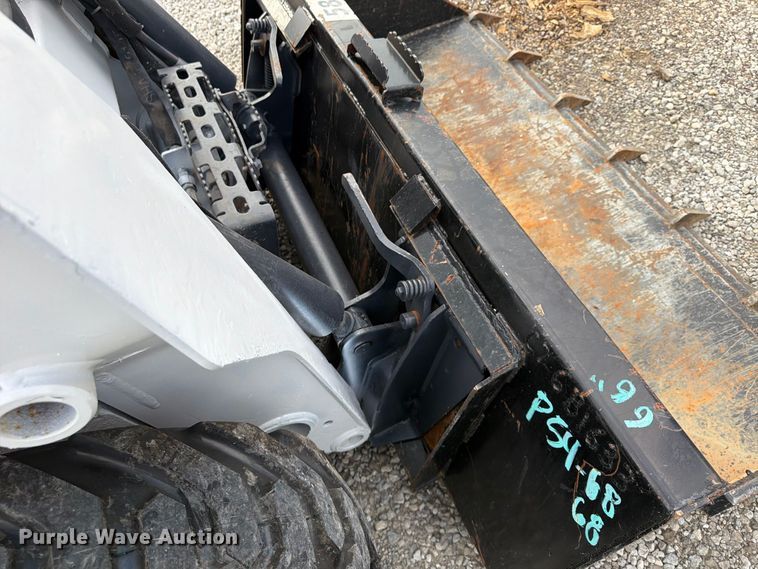 image for item FP4061 2018 Bobcat S550 skid steer loader