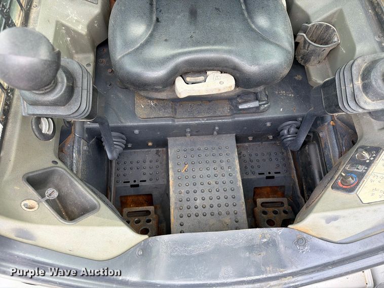 image for item FP4061 2018 Bobcat S550 skid steer loader