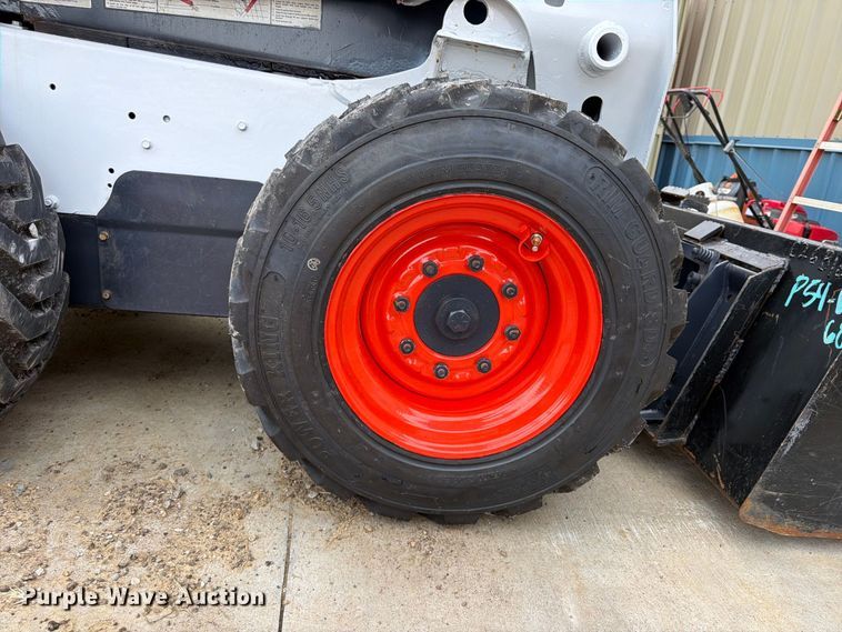 image for item FP4061 2018 Bobcat S550 skid steer loader