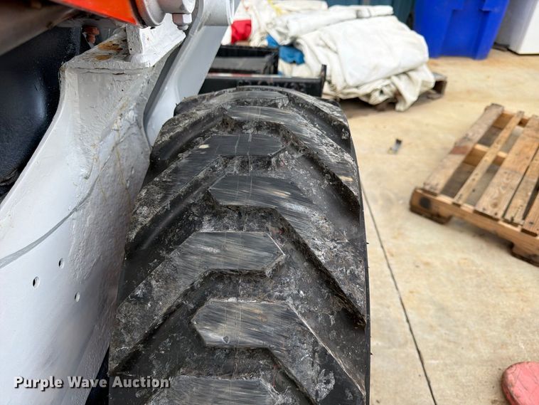 image for item FP4061 2018 Bobcat S550 skid steer loader