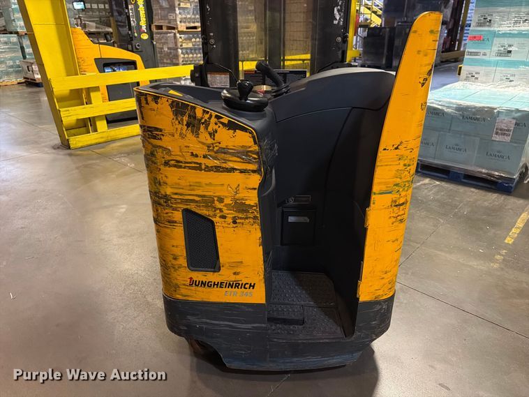image for item FT3015 Jungheinrich ETR345 reach truck