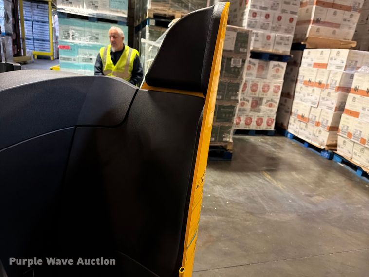 image for item FT3015 Jungheinrich ETR345 reach truck