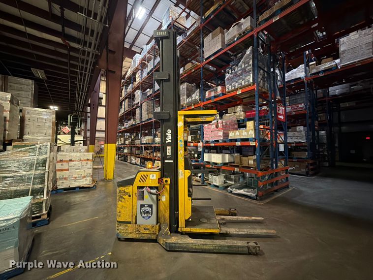 image for item FT3016 Yale SS030BFN24TE155 reach truck