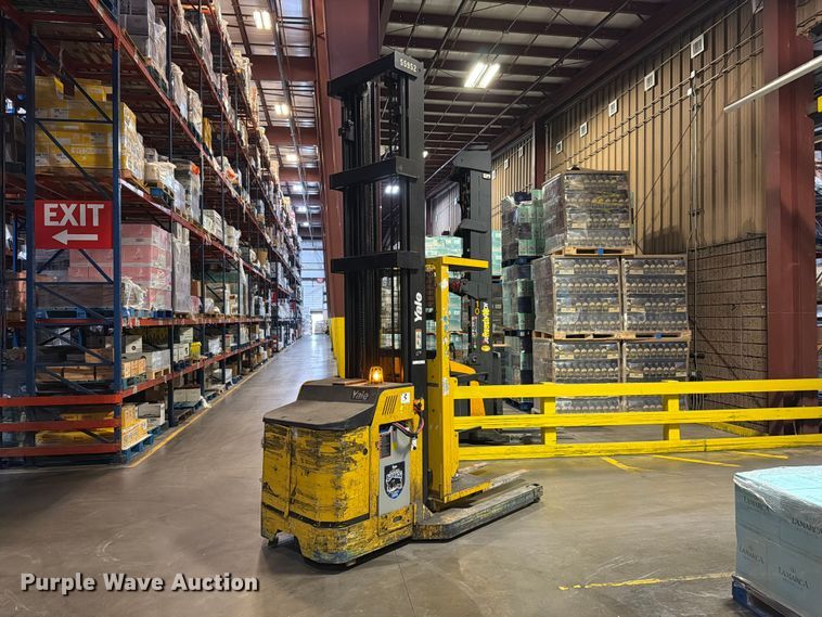 image for item FT3016 Yale SS030BFN24TE155 reach truck