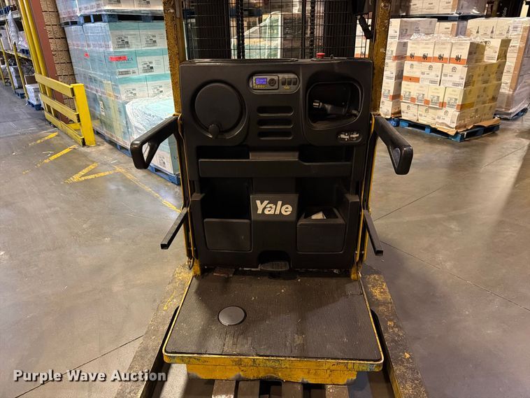 image for item FT3016 Yale SS030BFN24TE155 reach truck