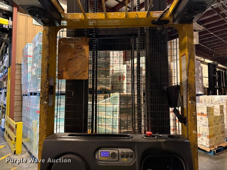 image for item FT3016 Yale SS030BFN24TE155 reach truck