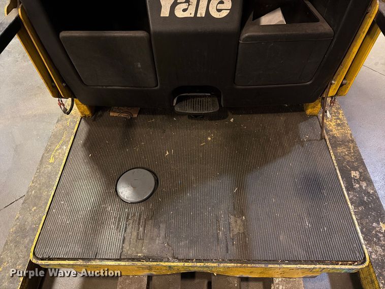 image for item FT3016 Yale SS030BFN24TE155 reach truck