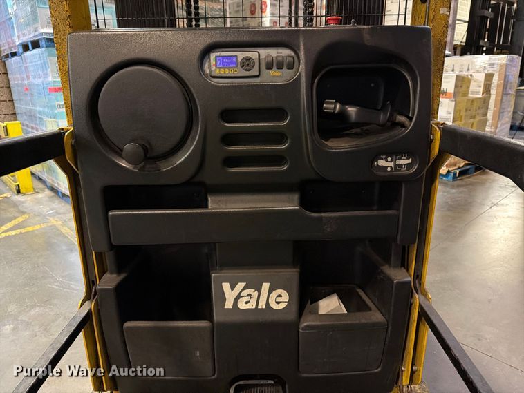 image for item FT3016 Yale SS030BFN24TE155 reach truck