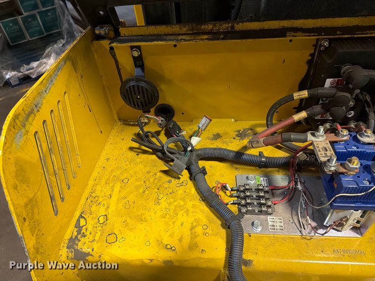 image for item FT3016 Yale SS030BFN24TE155 reach truck