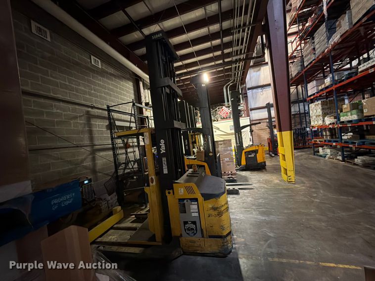 image for item FT3017 Yale SS030BFN24TE155 reach truck