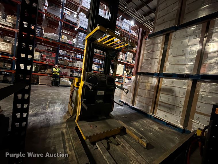 image for item FT3017 Yale SS030BFN24TE155 reach truck
