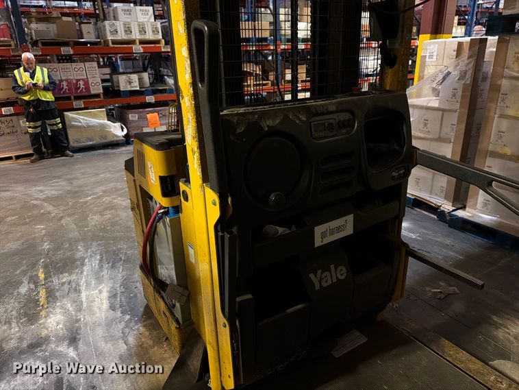 image for item FT3017 Yale SS030BFN24TE155 reach truck