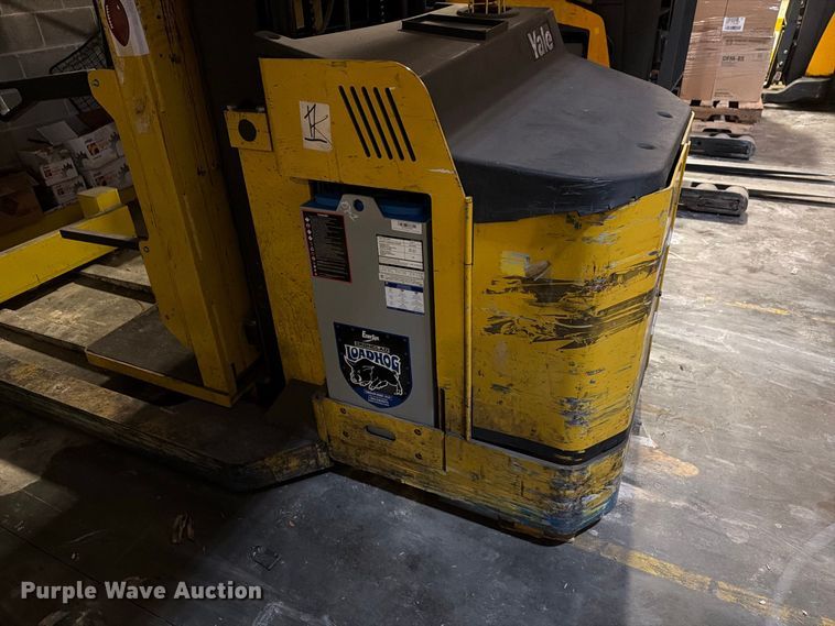 image for item FT3017 Yale SS030BFN24TE155 reach truck
