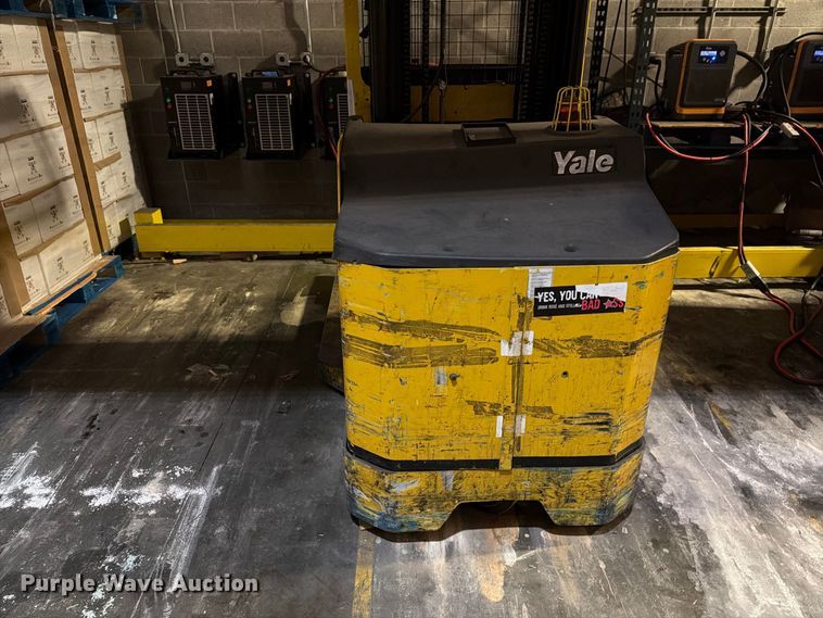 image for item FT3017 Yale SS030BFN24TE155 reach truck