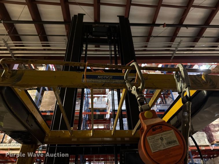 image for item FT3017 Yale SS030BFN24TE155 reach truck