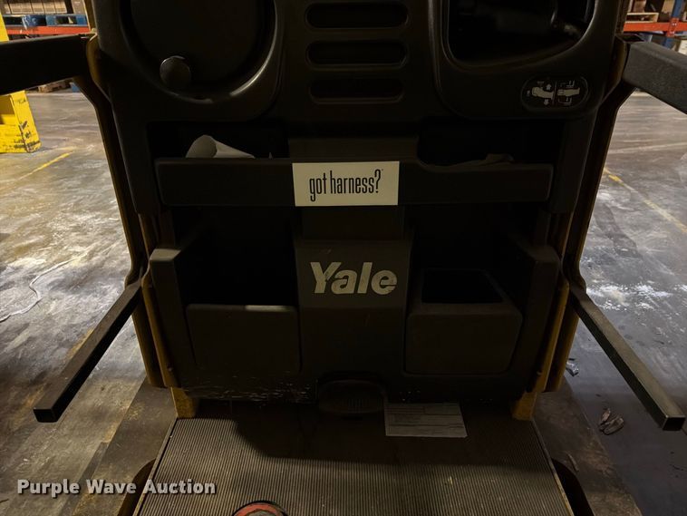 image for item FT3017 Yale SS030BFN24TE155 reach truck