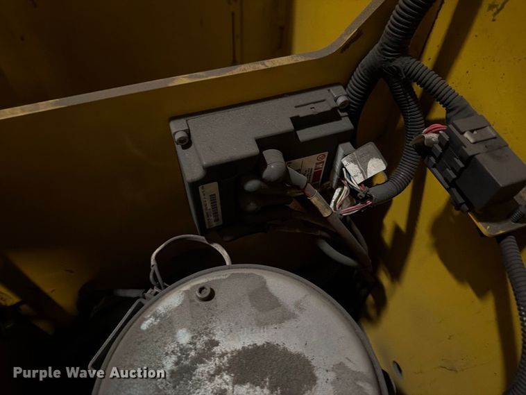 image for item FT3017 Yale SS030BFN24TE155 reach truck