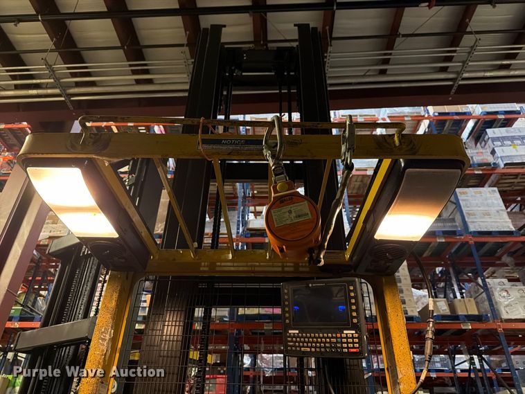 image for item FT3017 Yale SS030BFN24TE155 reach truck