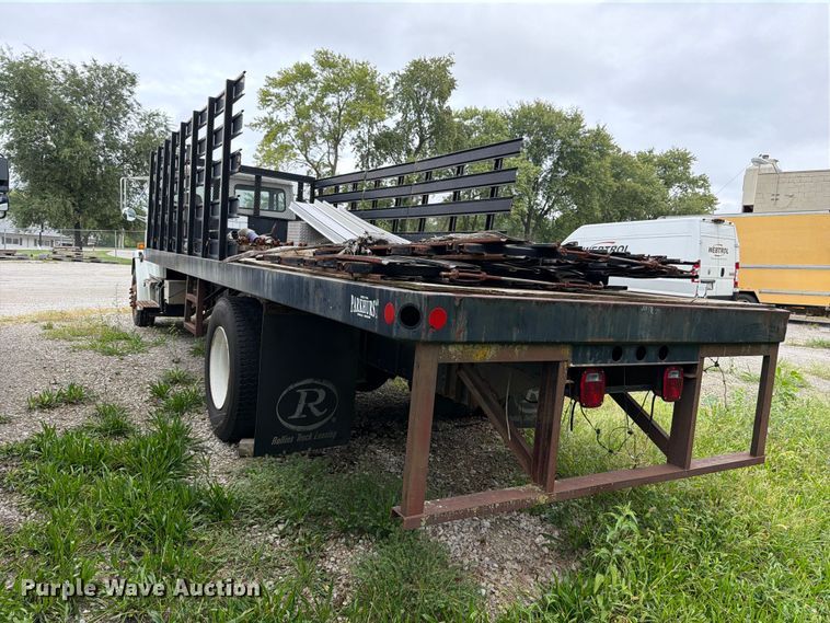 image for item FT6304 2000 Freightliner FL70 flatbed truck