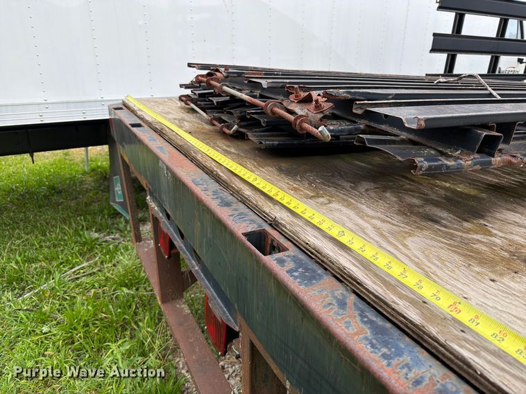 image for item FT6304 2000 Freightliner FL70 flatbed truck