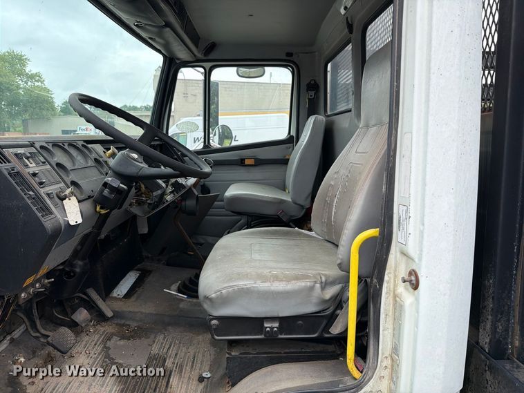 image for item FT6304 2000 Freightliner FL70 flatbed truck