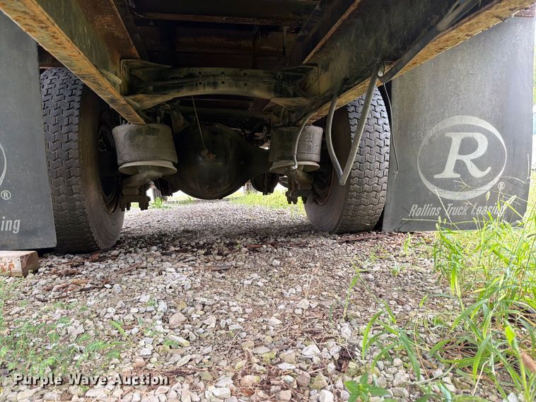 image for item FT6304 2000 Freightliner FL70 flatbed truck