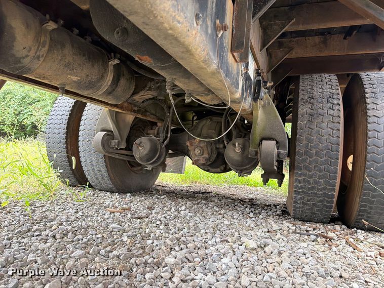 image for item FT6304 2000 Freightliner FL70 flatbed truck