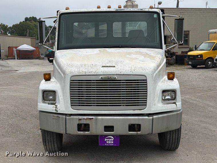 image for item FT6305 2000 Freightliner FL70 flatbed truck