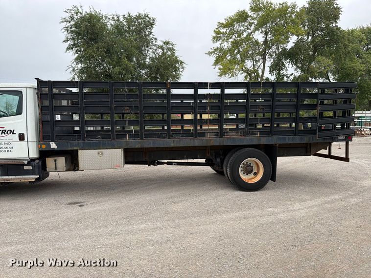image for item FT6305 2000 Freightliner FL70 flatbed truck