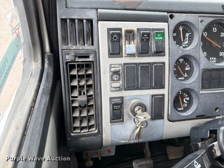 image for item FT6305 2000 Freightliner FL70 flatbed truck