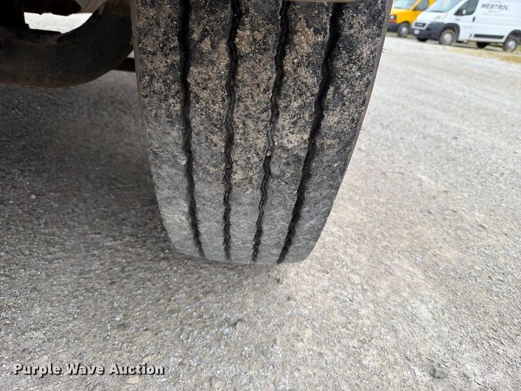 image for item FT6305 2000 Freightliner FL70 flatbed truck