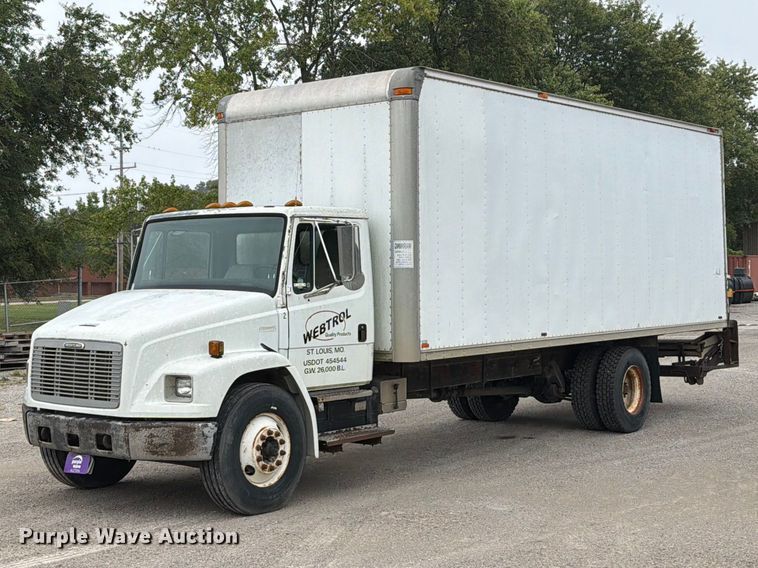 image for item FT6306 2000 Freightliner FL70 box truck