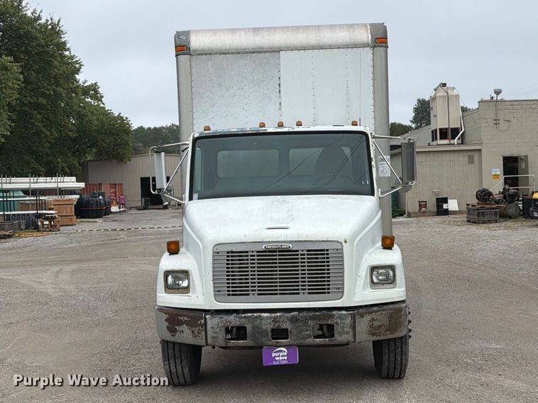 image for item FT6306 2000 Freightliner FL70 box truck
