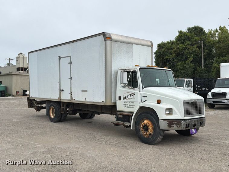 image for item FT6306 2000 Freightliner FL70 box truck