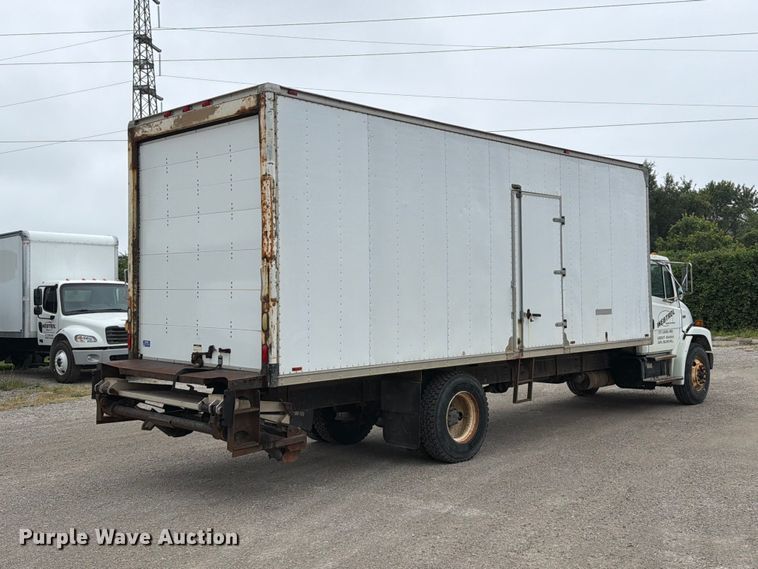 image for item FT6306 2000 Freightliner FL70 box truck